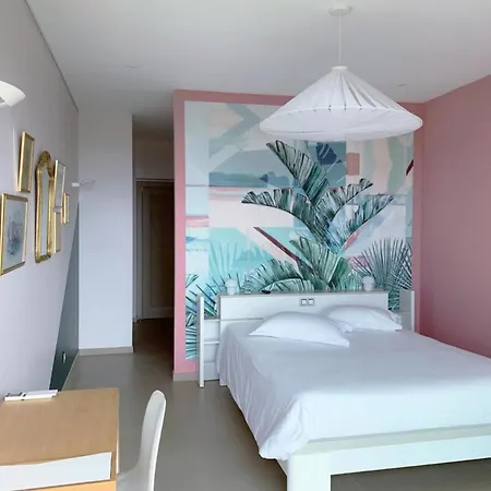 Spacieux Avec Piscine Privee A 아파트 카르쿠에이란느